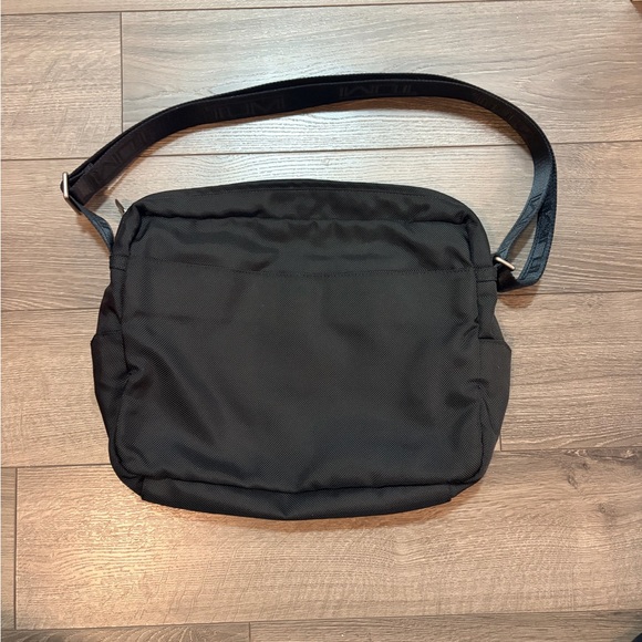 Tumi Black Messenger Bag for Men - Picture 5 of 7